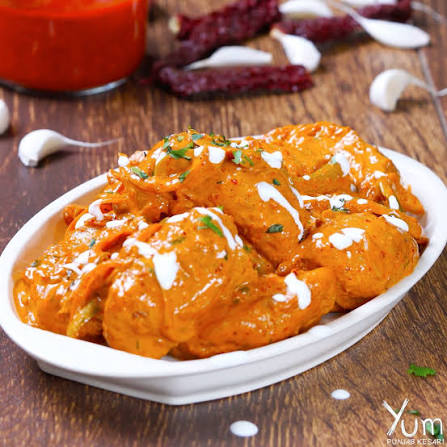 PANEER GRAVY MOMOS