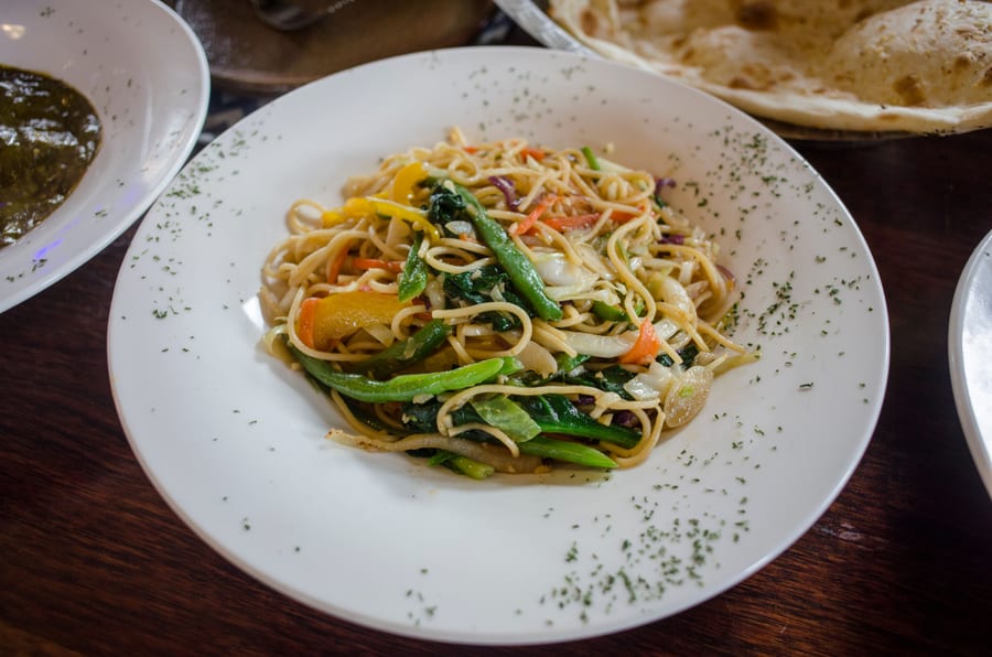 PERIPERI HAKKA NOODLES