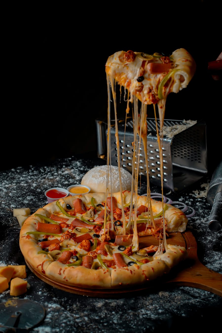 Deluxe Cheese Burst Pizza
