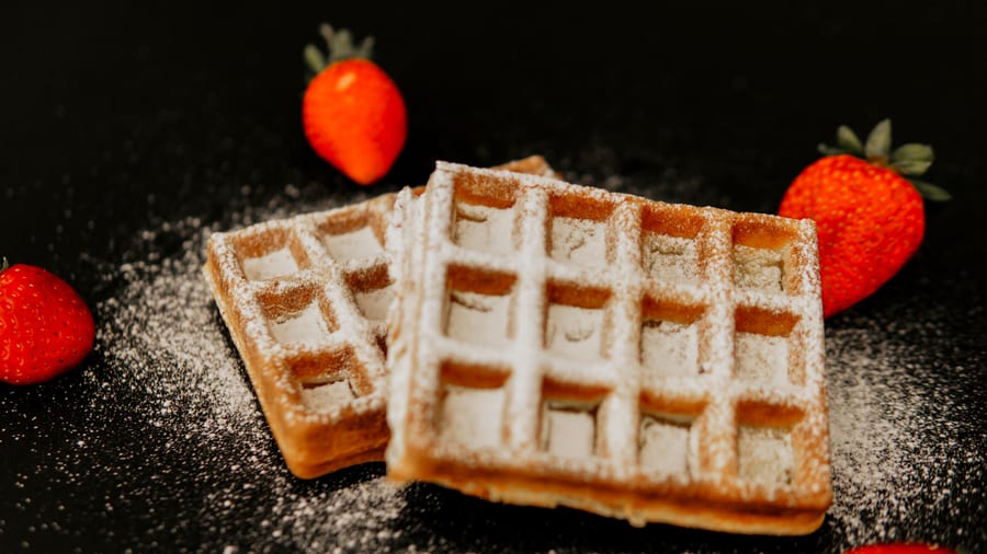 BELGIAN DARK & WHITE WAFFLE