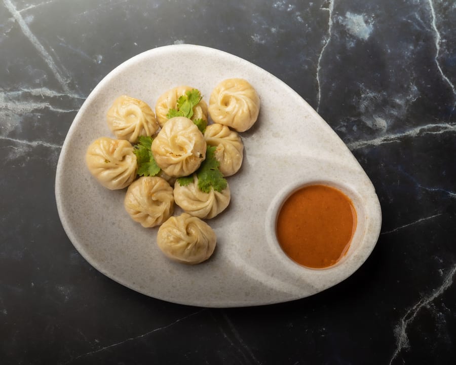 VEG MOMO (10 PCS)
