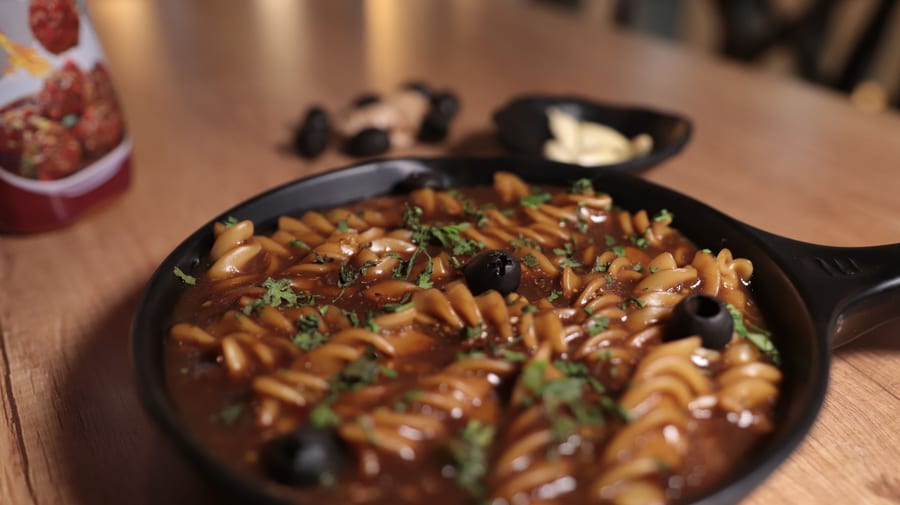 Schezwan pasta (Large)