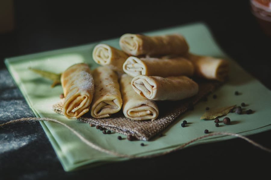 पोस्ता रोल - Posta Roll