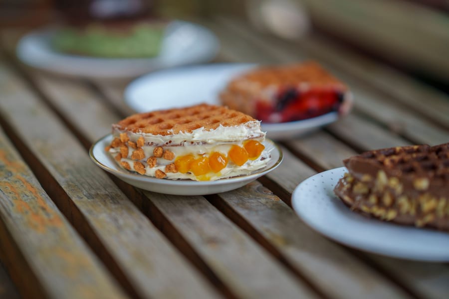 Gems Milkwaffle (Sandwich)