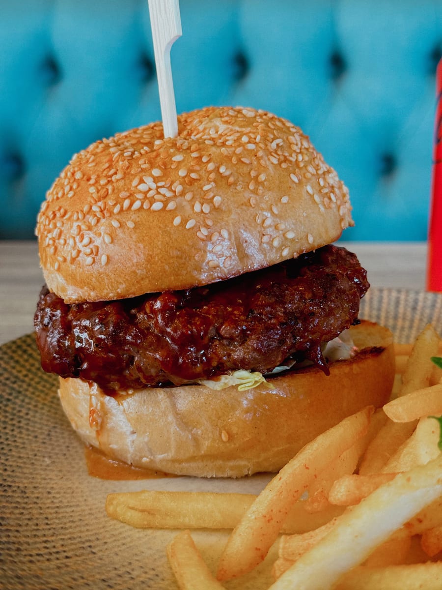 MG SPECIAL BURGER