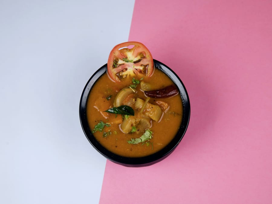 Aaloo Tamatar