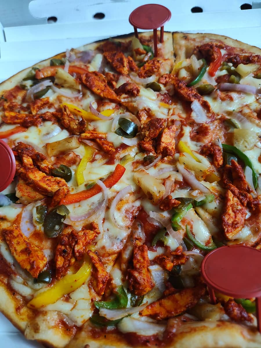 Peri Peri Pizza (ONION, CAPSICUM, PANEER, CHEESE) (Regular)