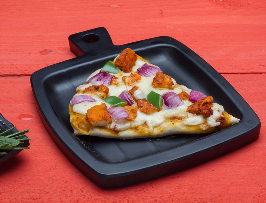 Tandoori Pizza (ONION, CAPSICUM, PANEER, CHEESE) (Medium)