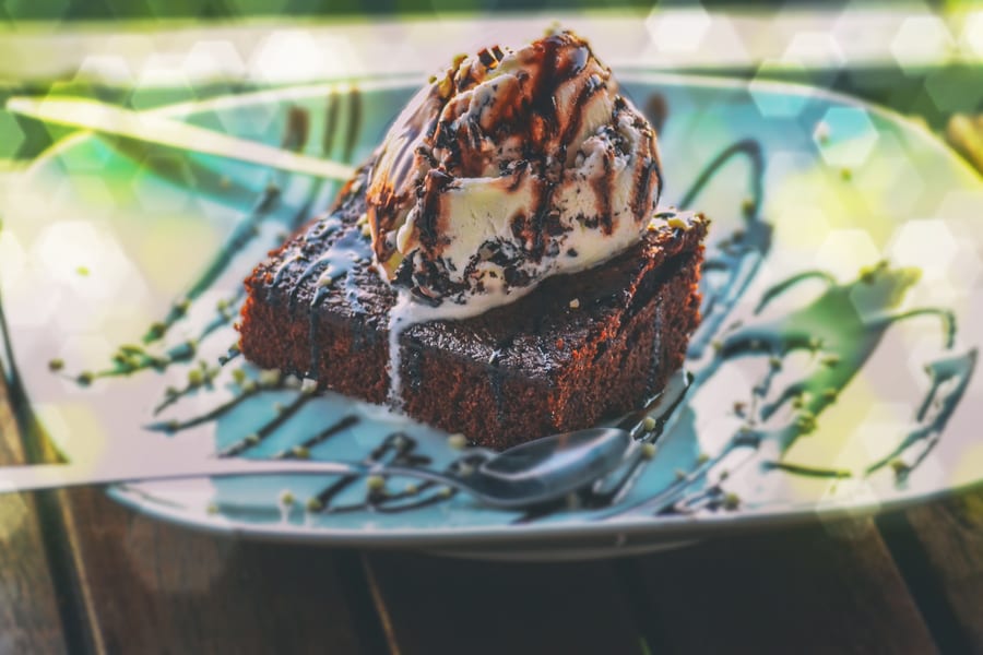 Kit-Kat Brownie With Ice-Cream