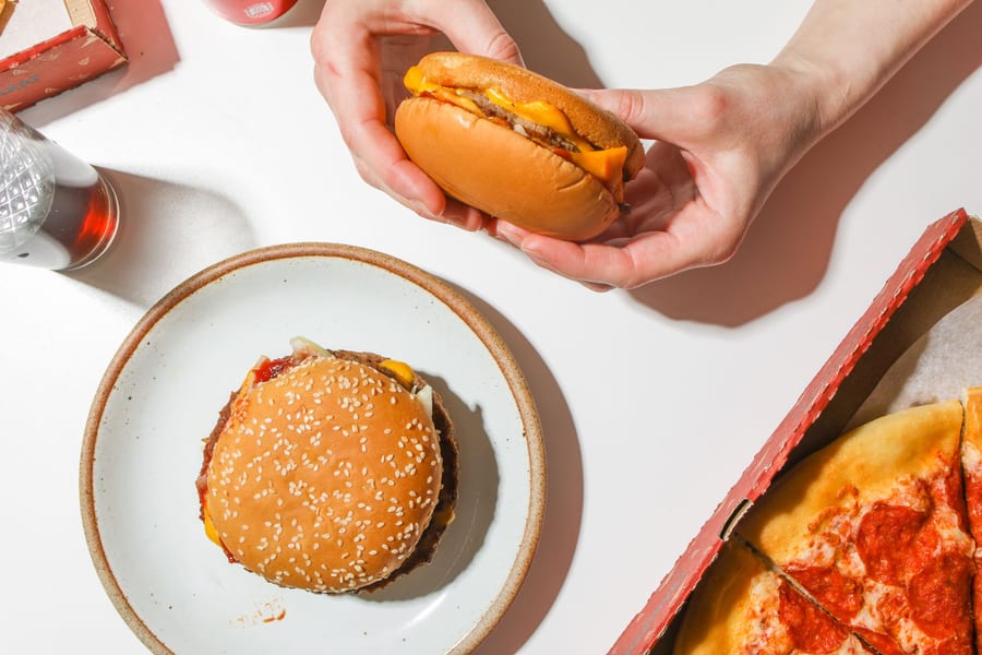 Cheese Pizza Burger (Regular)