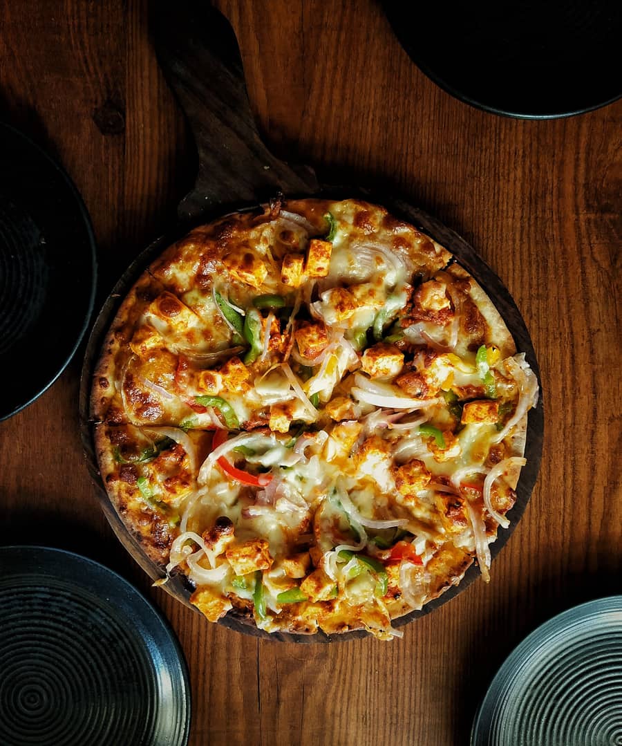 Veg Paneer Pizza (TOMATO, ONION, CAPSICUM, PANEER) (Medium)
