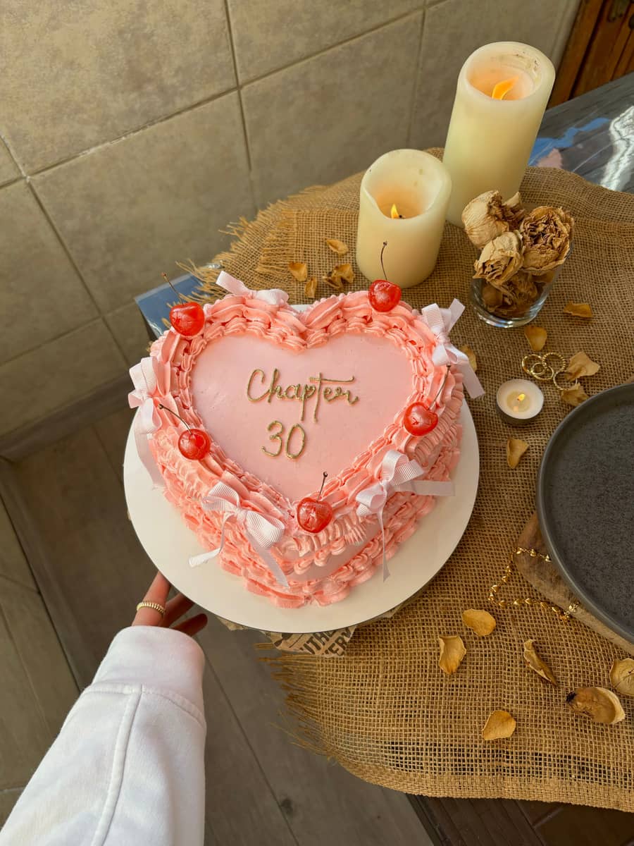 STRAWBERRY cake