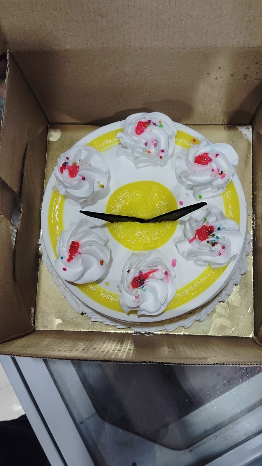 Pineapple cake