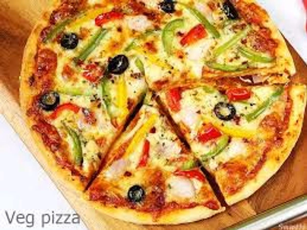 Onion Capsicum Pizza ( अनियन कैप्सिकम पिज्जा )
