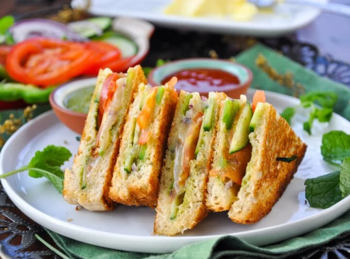 Veg Grill Sandwich ( वेज ग्रिल सैंडविच )