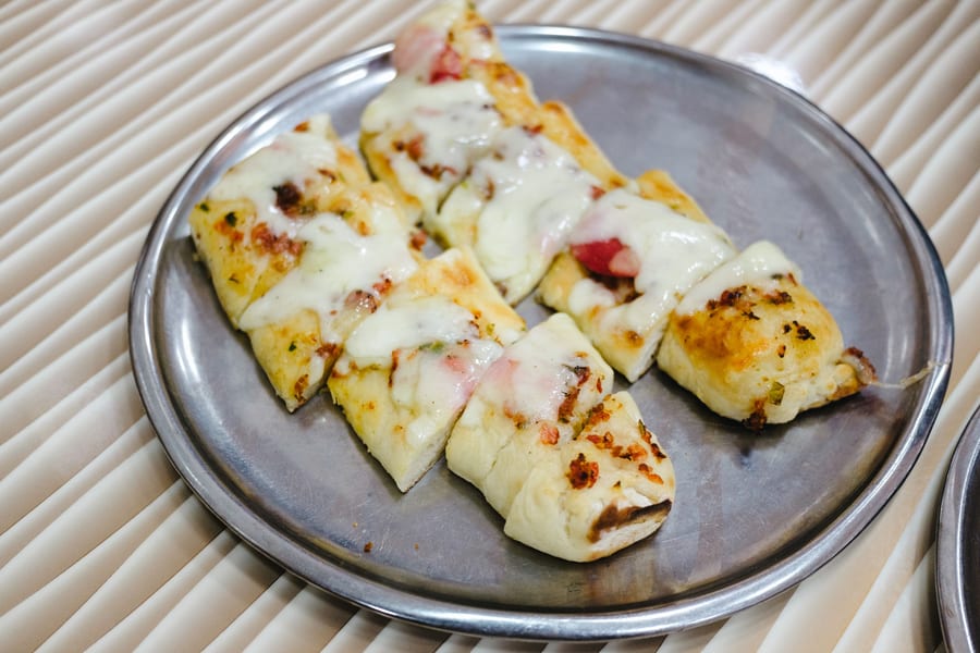 Cheesy Garlic Bread