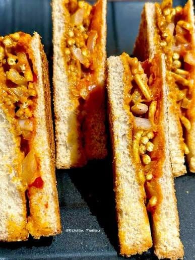 Sev Tamatar Sandwich
