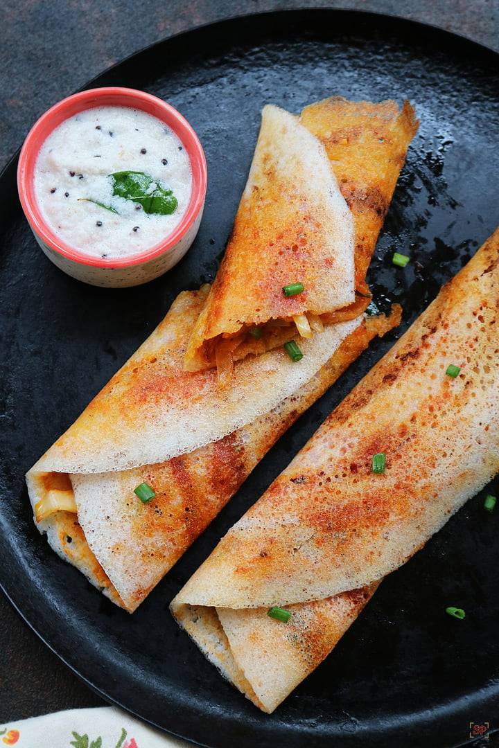 Schezwan cheese Dosa