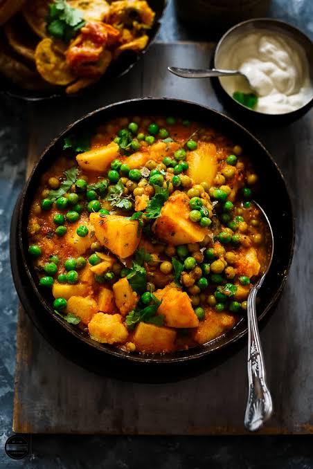 Aloo Matar (Half)