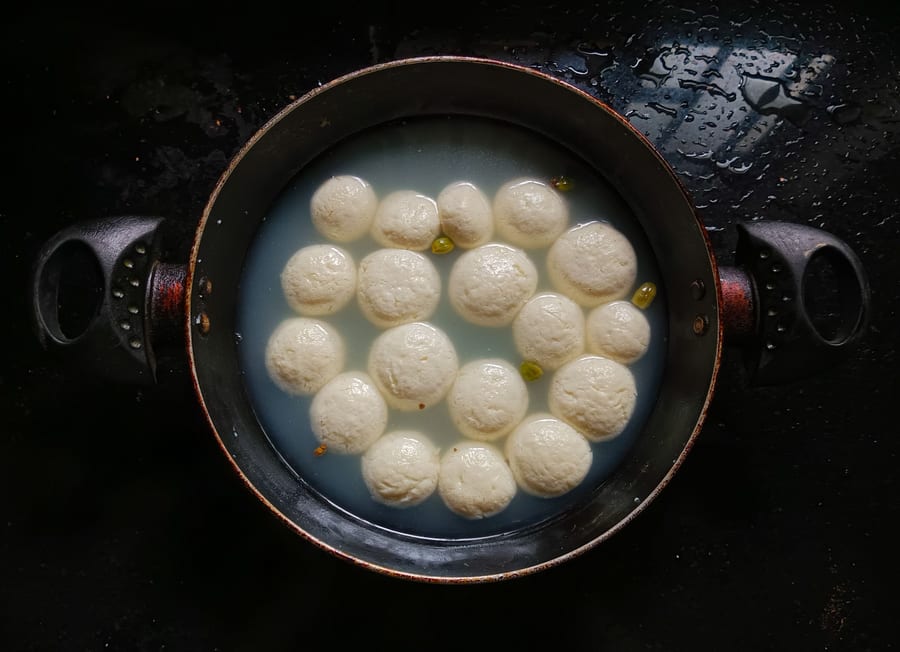 Ras Gulla (2 Pieces)