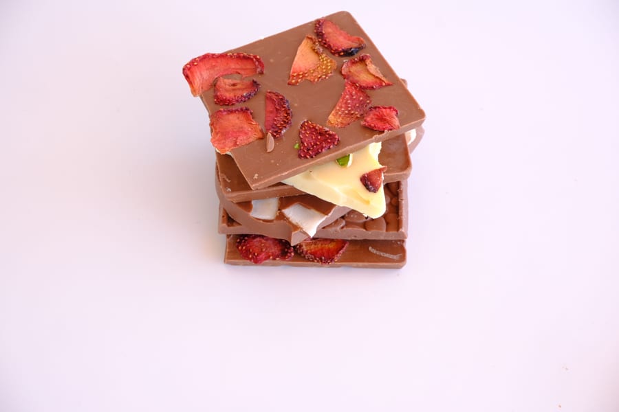 Fruit & nuts chocolate bar