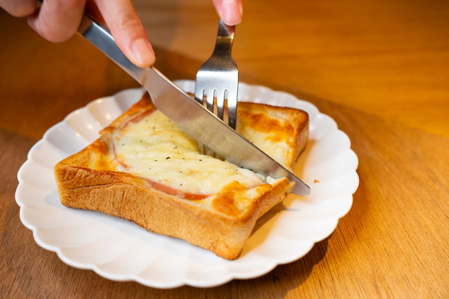 PANEER CHEESE CHILLY TOAST