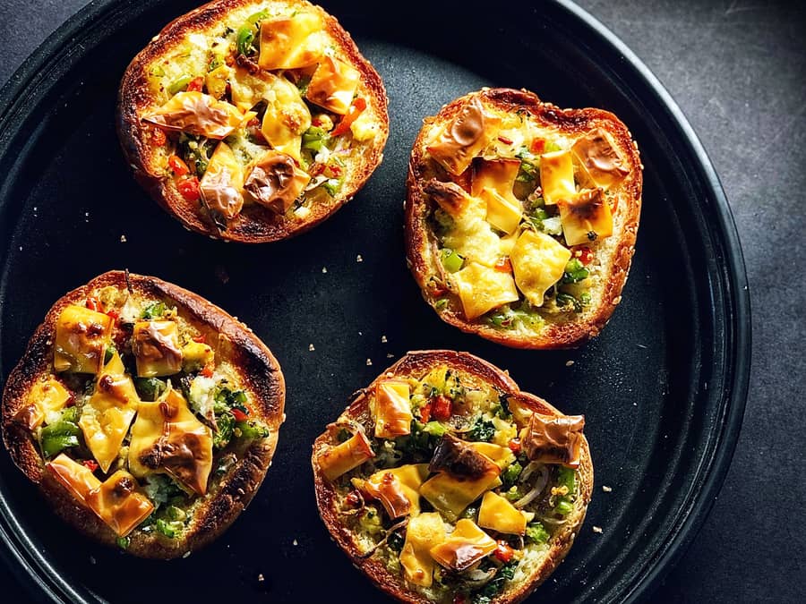 PIZZA CHEESE TOAST