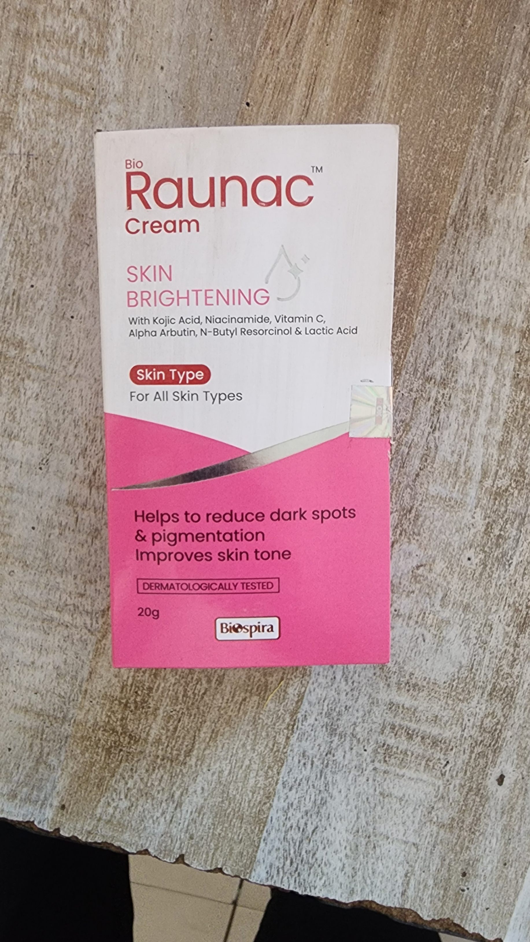 Raunac skin brightening cream