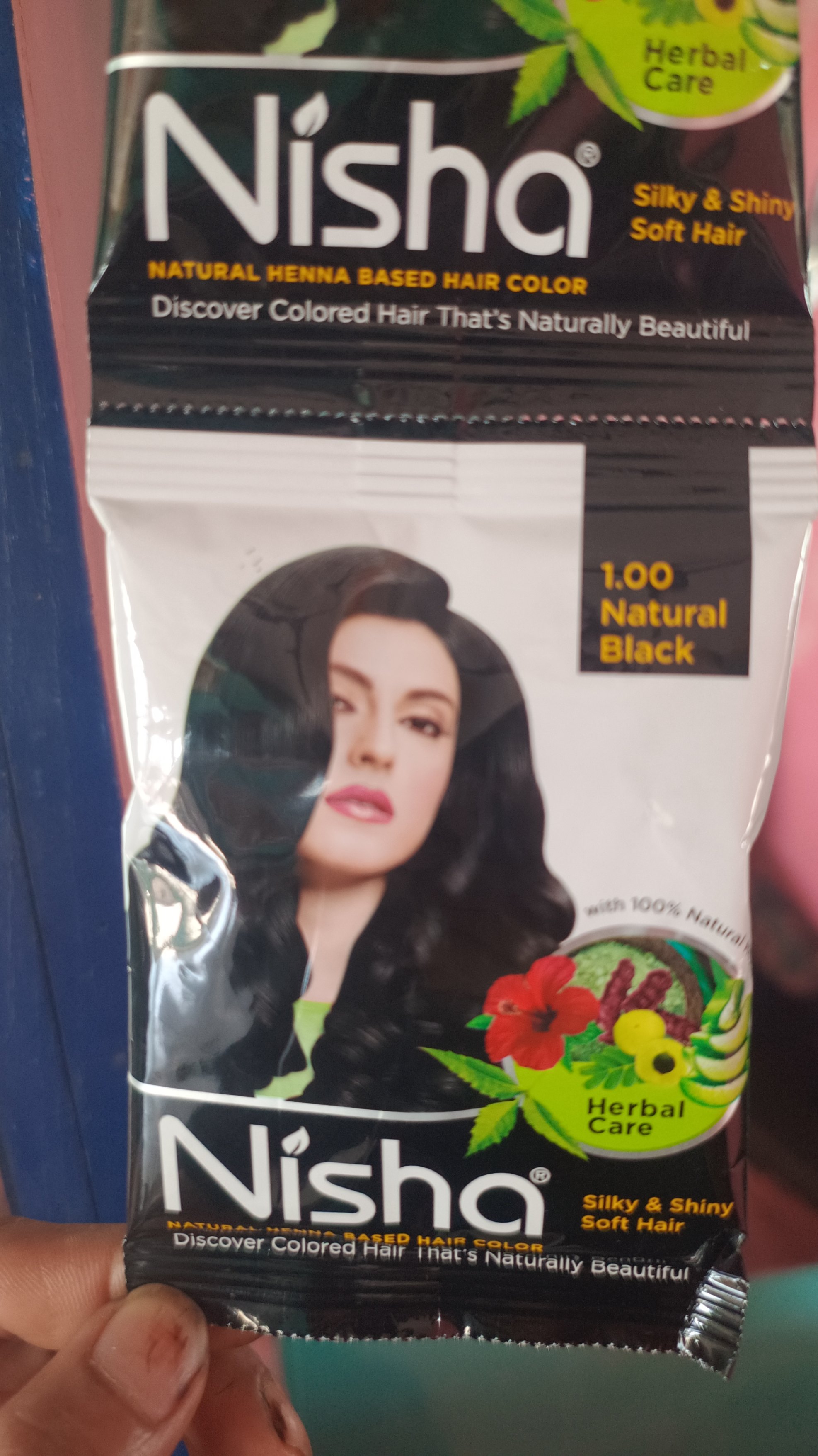 Henna mehendi powder